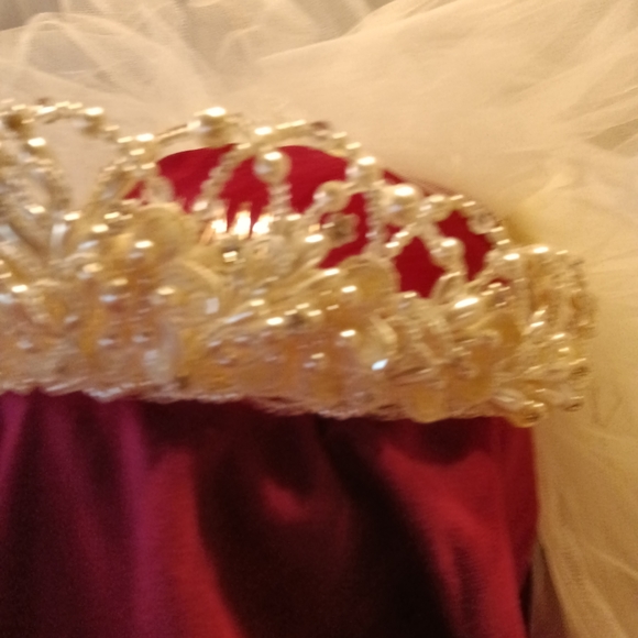 Bridal Vail - Picture 6 of 8